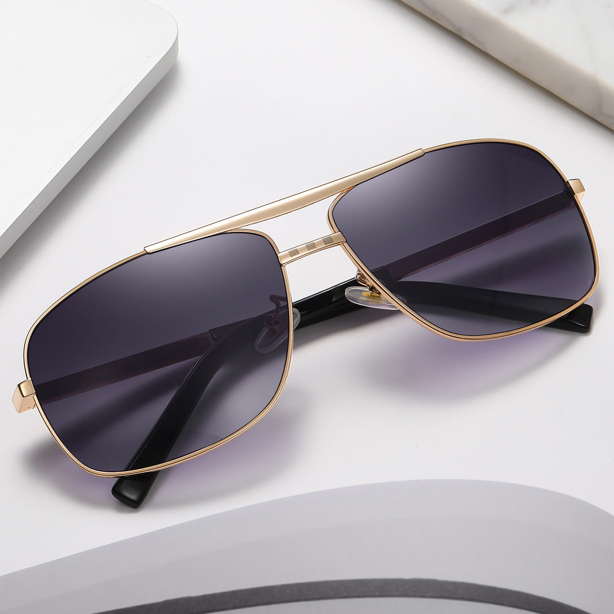 ATTITUDE Men's Retro Shades
