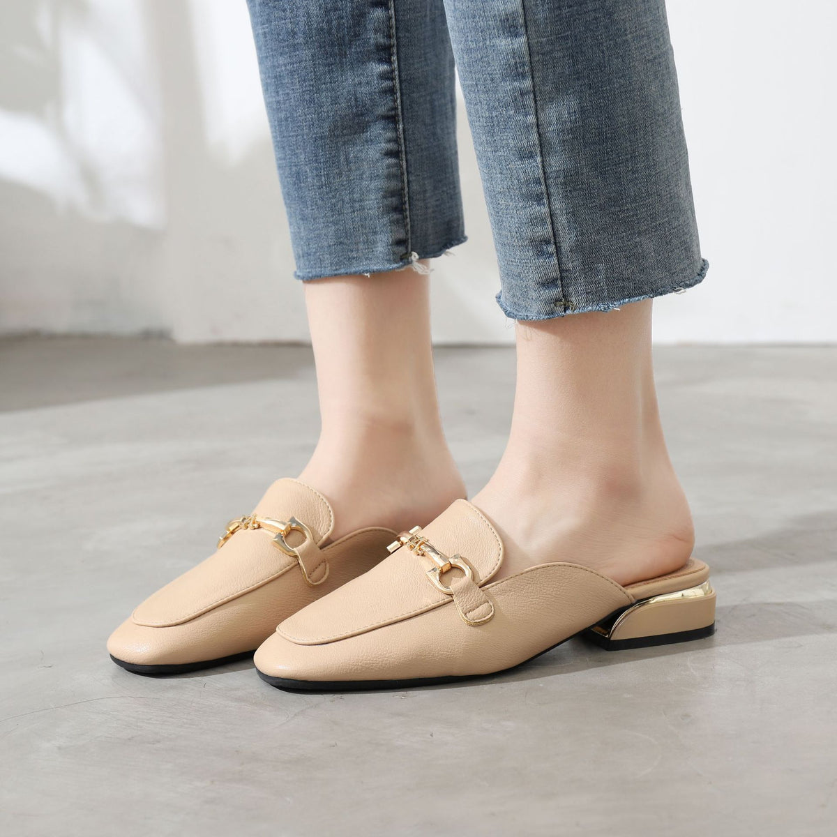 Backless Closed-Toe Loafer