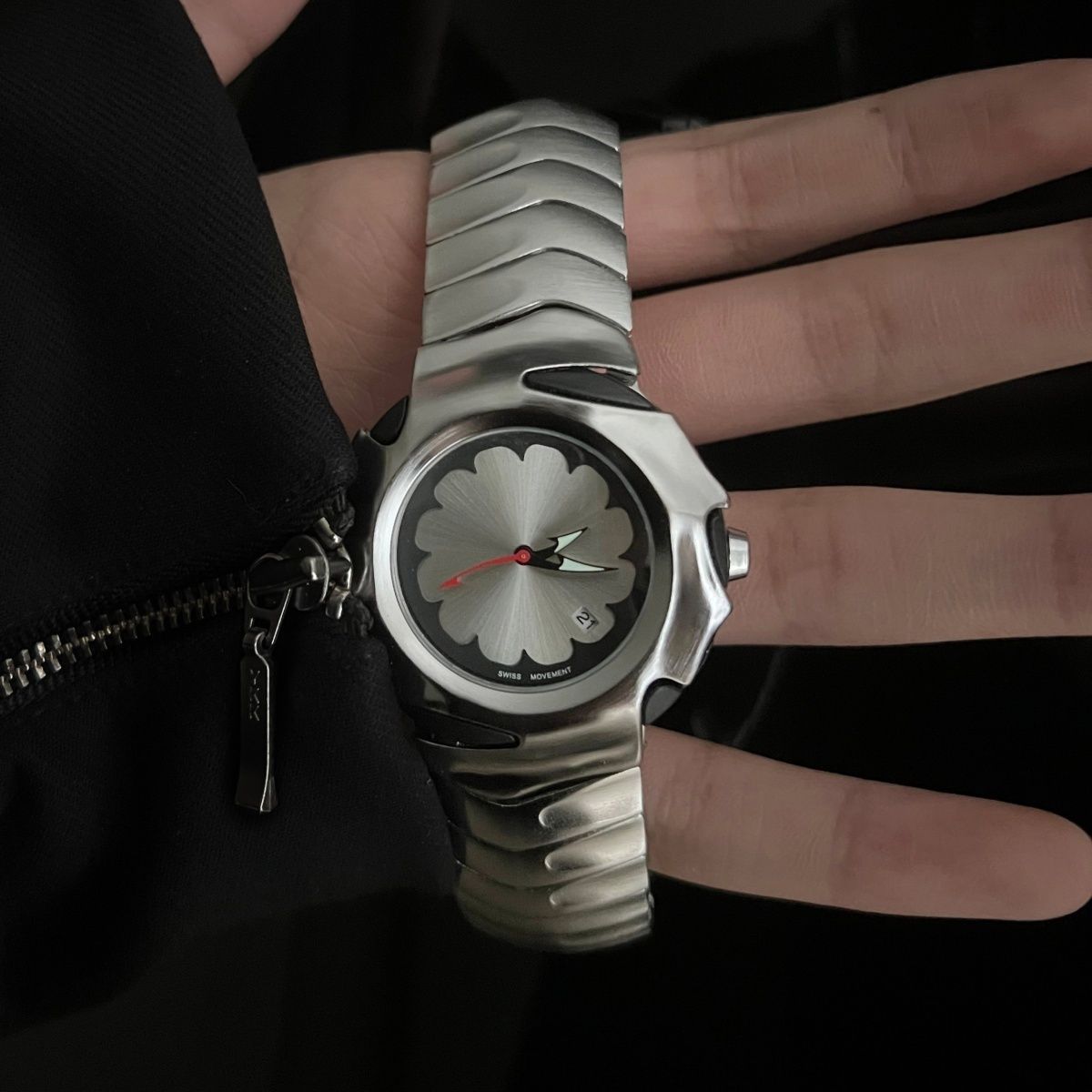 Modern Petal Bezel Watch