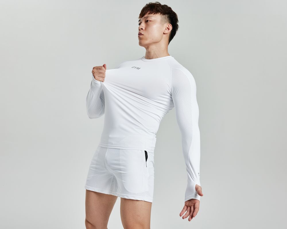 Men's tight-fit gym shirt, quick-dry and stretchable