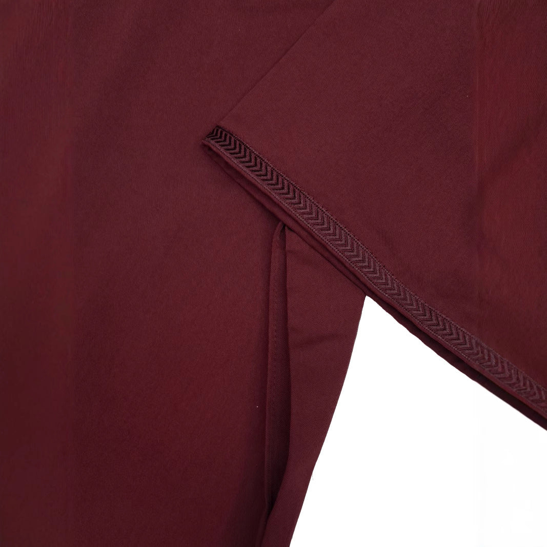 Elegant Moroccan Robe, Subtly Embroidered