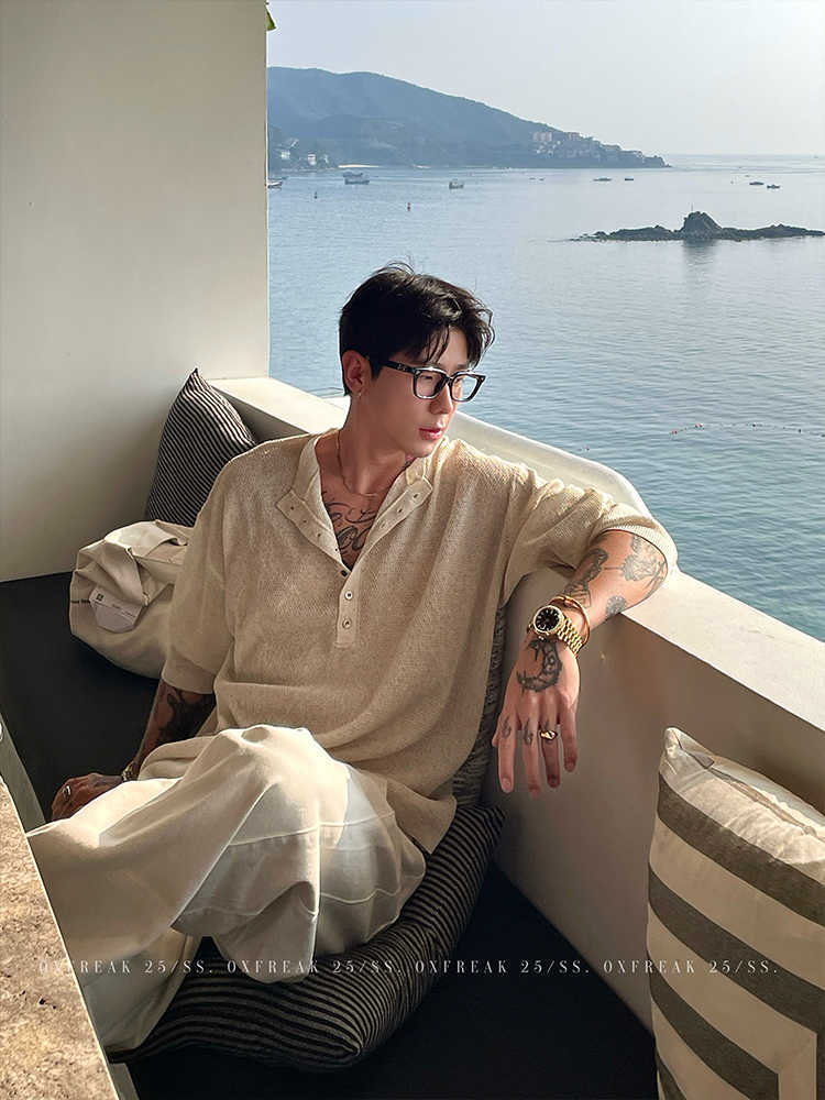 Men's Textured Slouchy Knit Henley