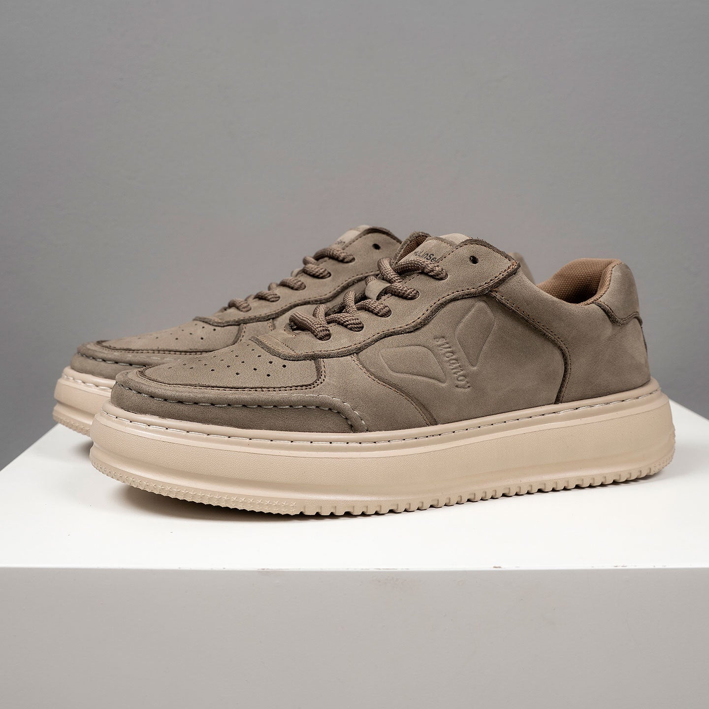 Men’s Urban Suede Plate Shoes