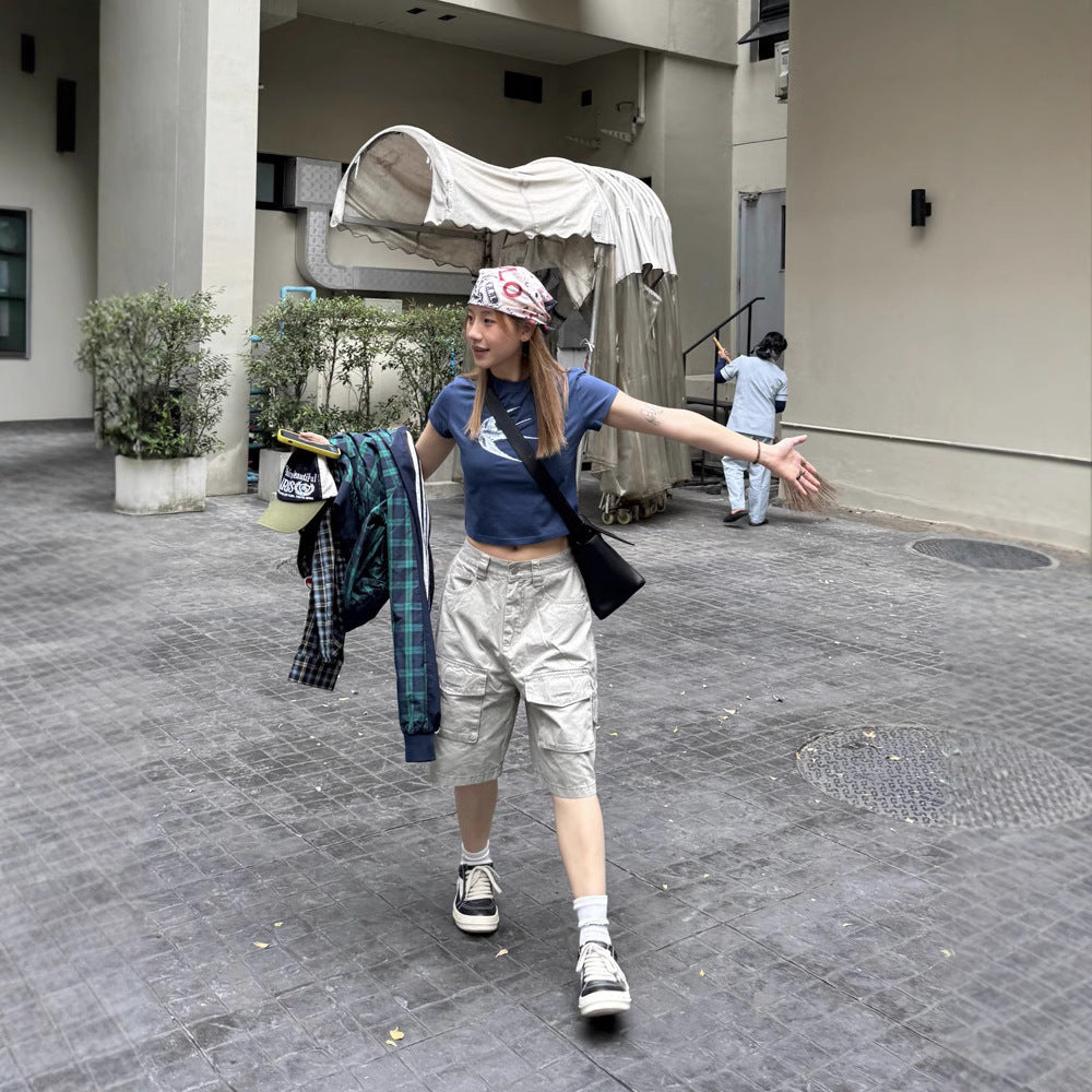 Loose-Fit Multi-Pocket Cargo Shorts