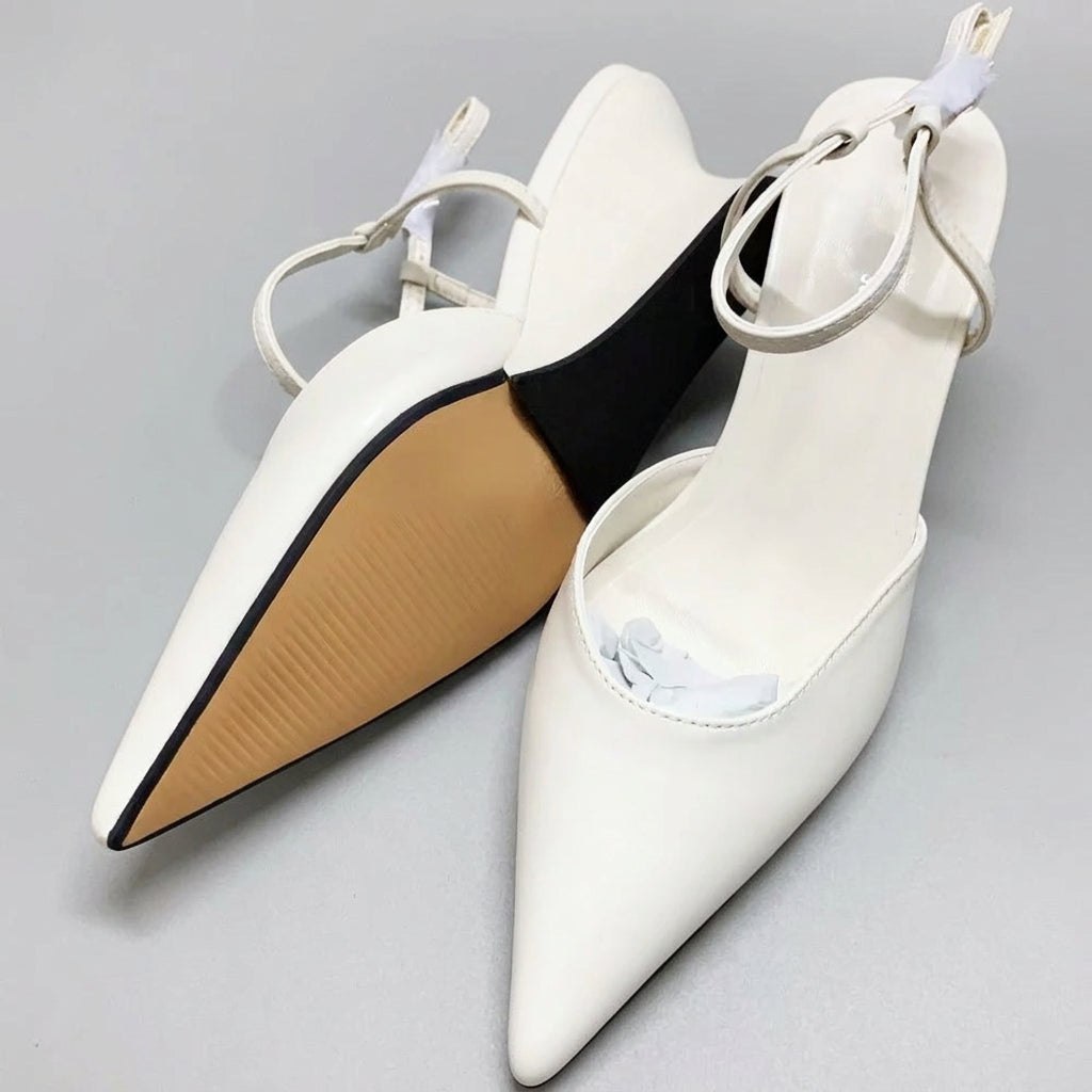 Tie-Back Pointed-Toe Shoes – color detail