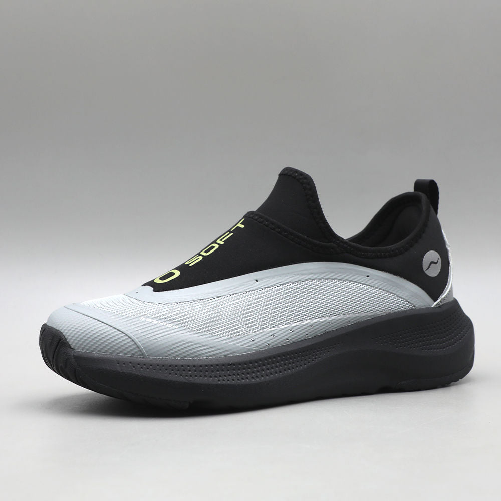 Lightweight Slip-On Running Shoes