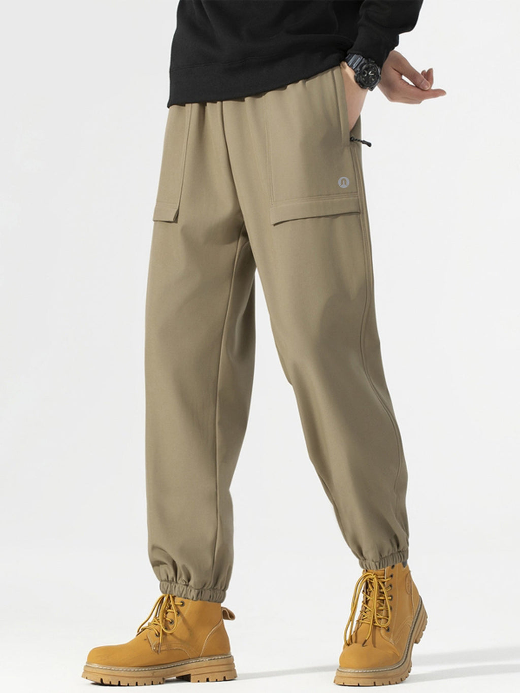 Relaxed-Fit Tech Joggers