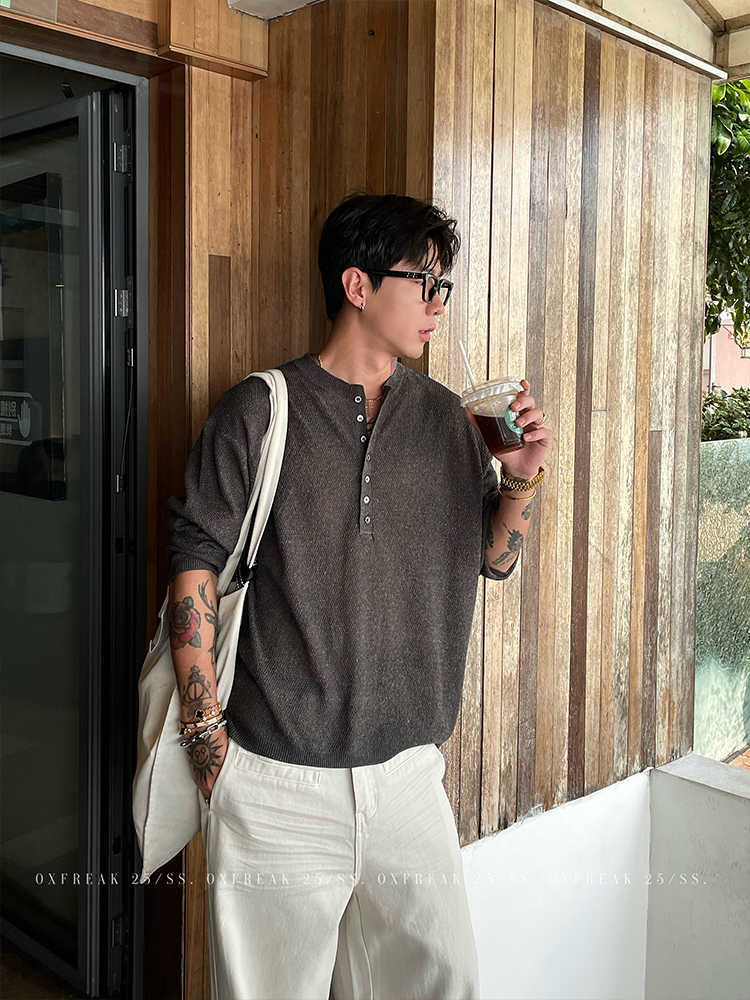 Men's Textured Slouchy Knit Henley