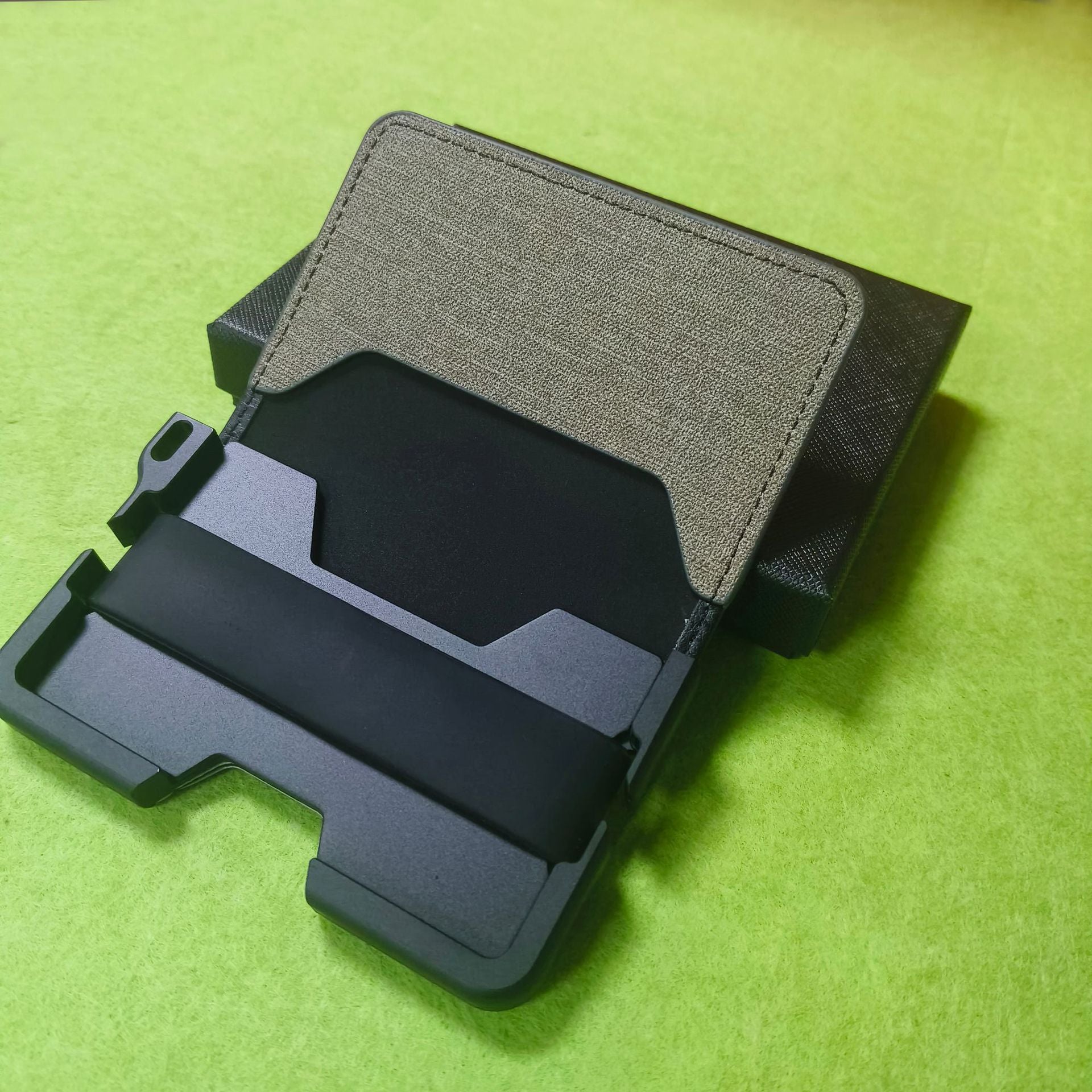 Armor Card Carrier