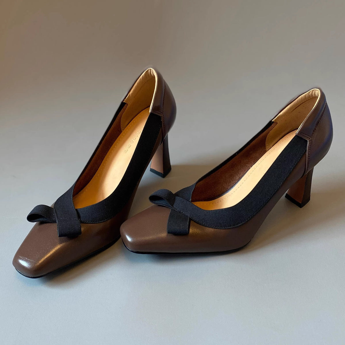 Square-Toe Bow Pumps