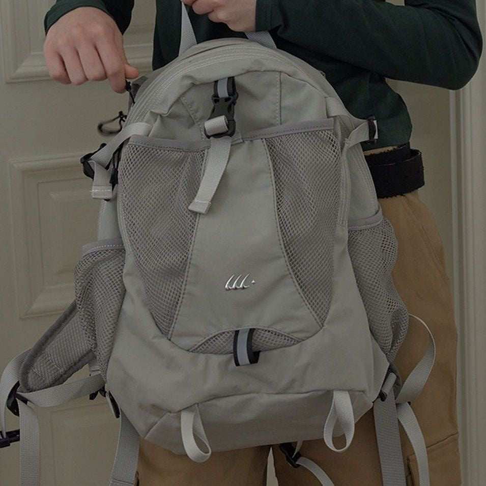 Lightweight Hiking Daypack