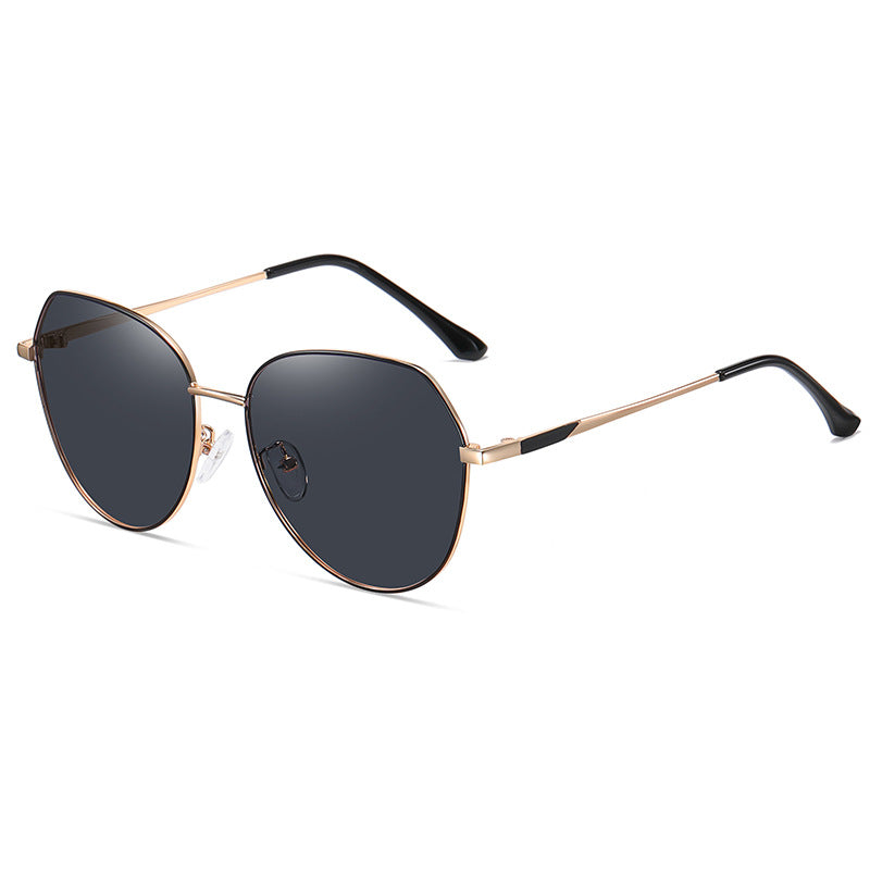 Trendy Women's Polarized Shades