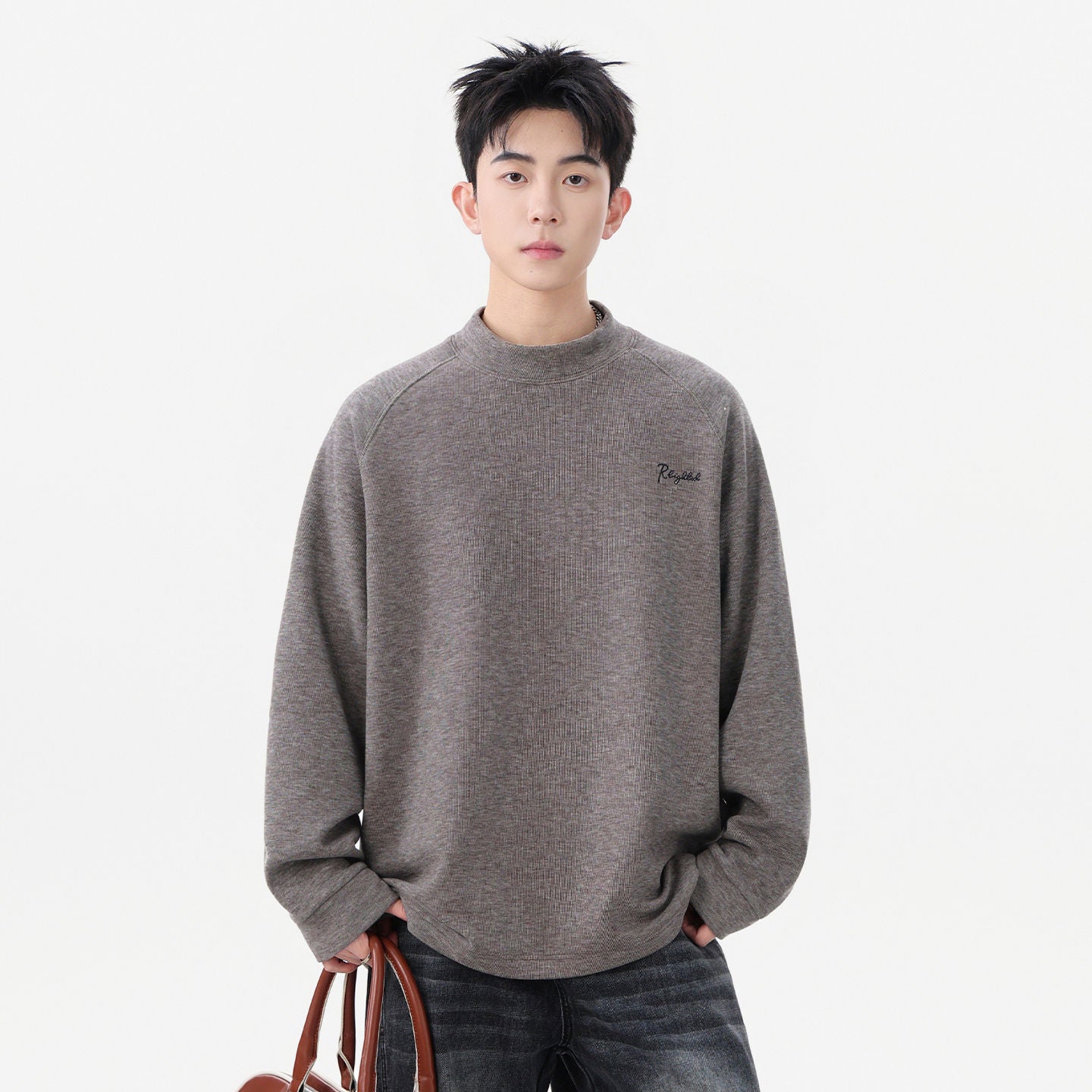 Heavyweight Relaxed Mock-Neck Sweatshirt