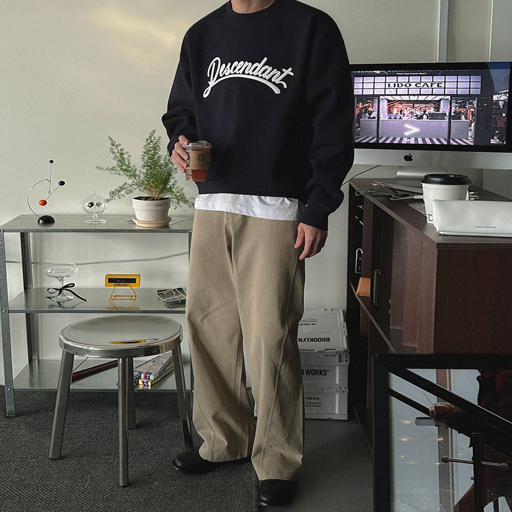 Descendant Script Oversized Crewneck