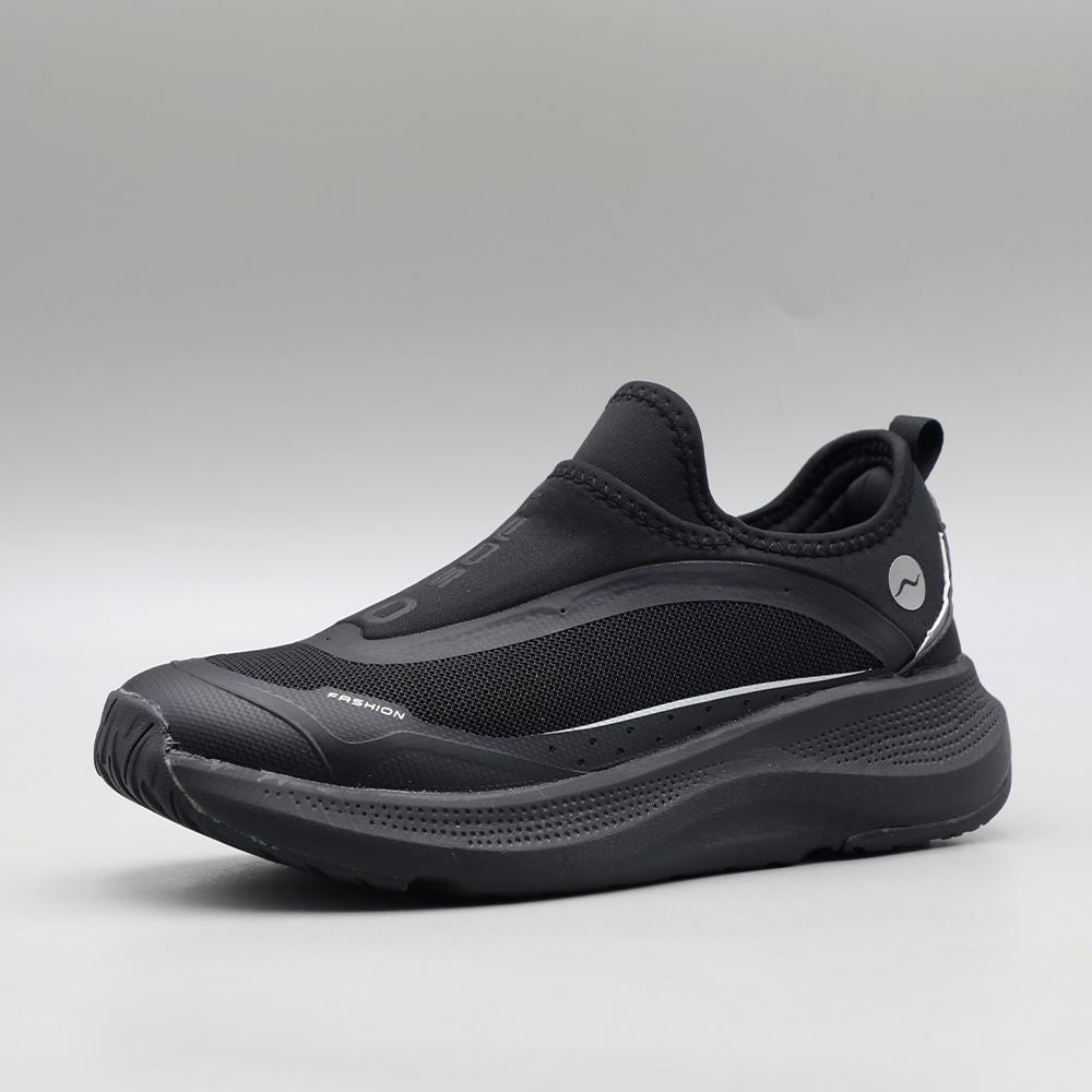 Lightweight Slip-On Running Shoes