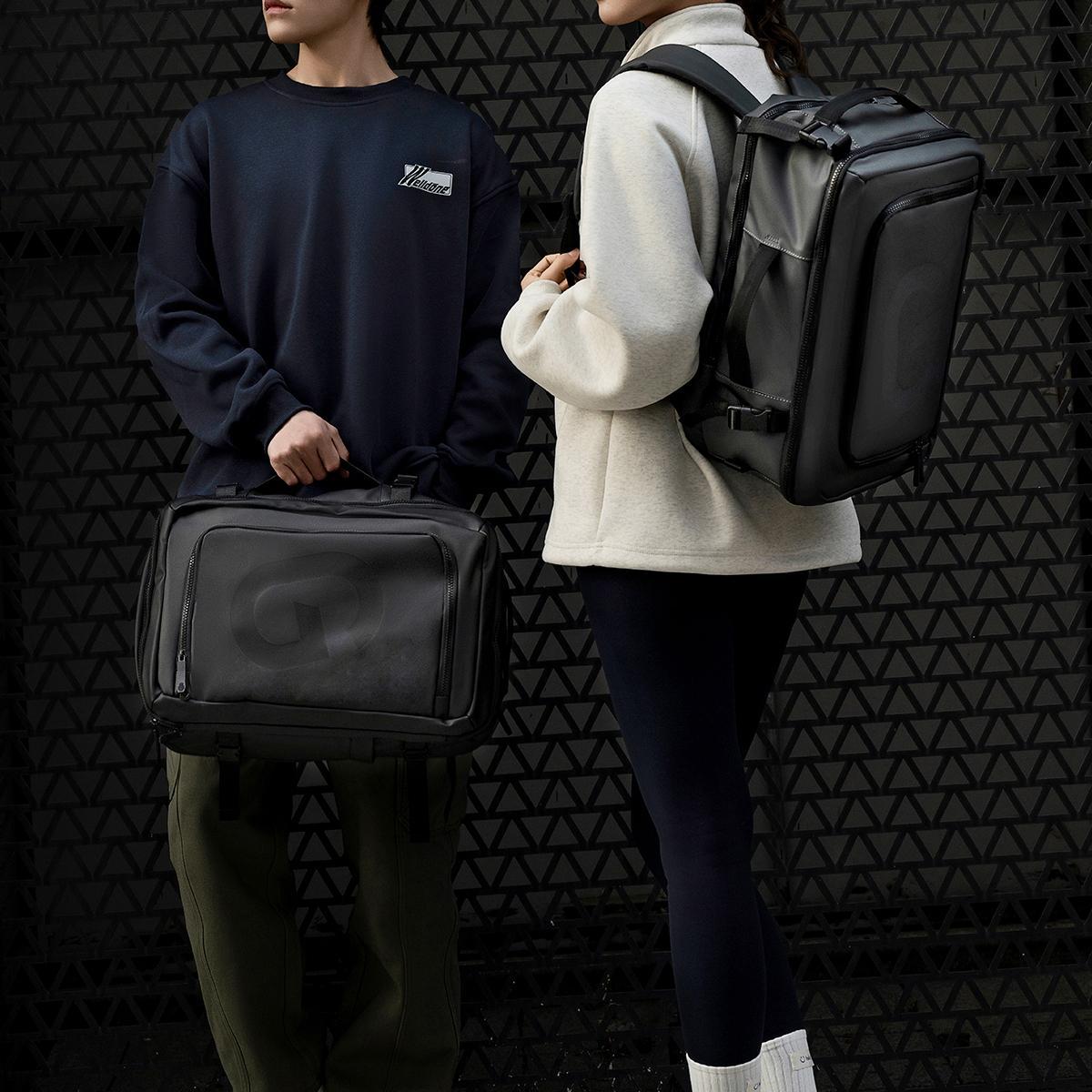 Nomad Expandable Tech-Pack