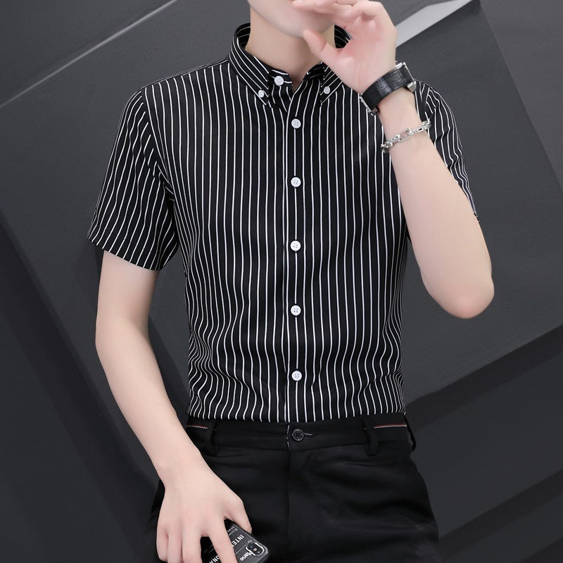 Men's Short-Sleeved Ice Silk Shirt.