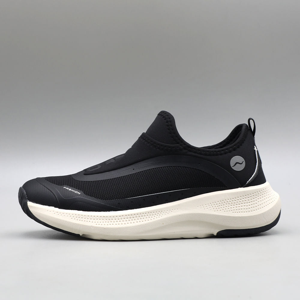 Lightweight Slip-On Running Shoes