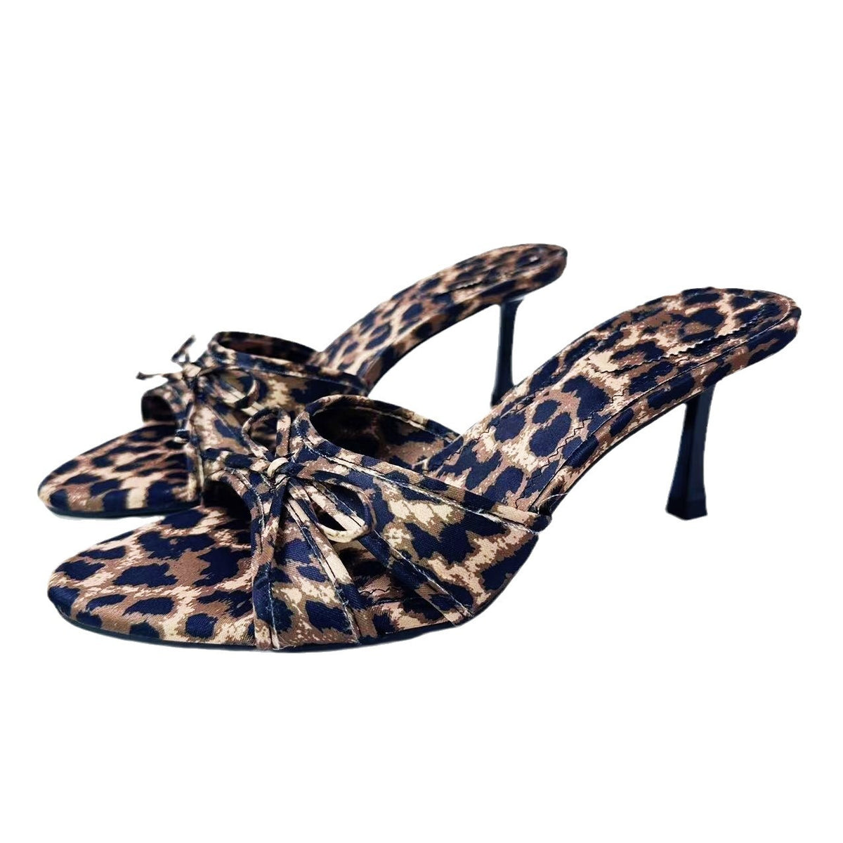 Leopard Bow Mule Heels – product view
