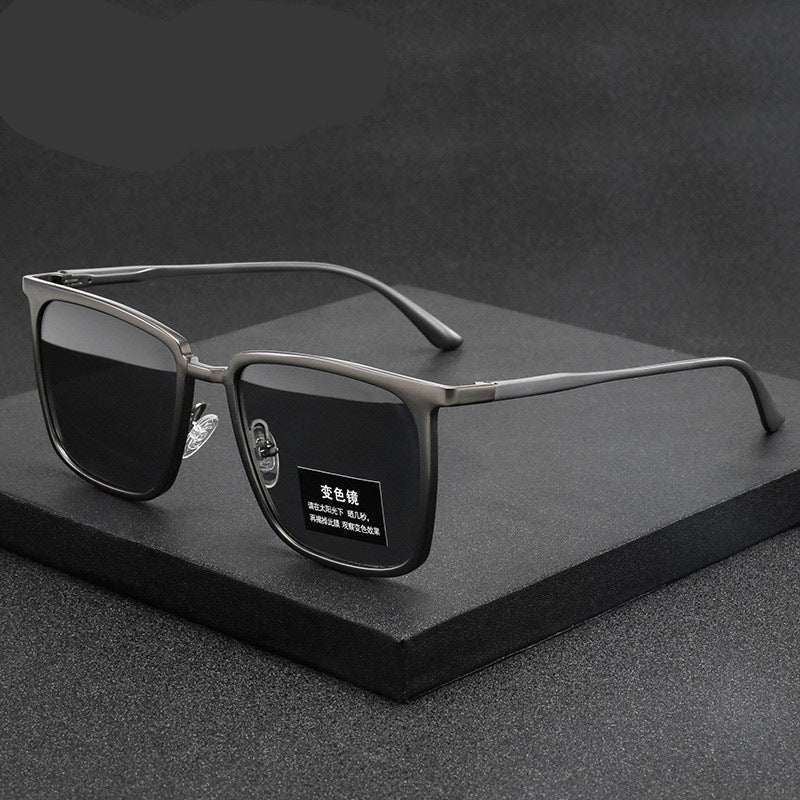 Fashionable Square Frame Sunglasses
