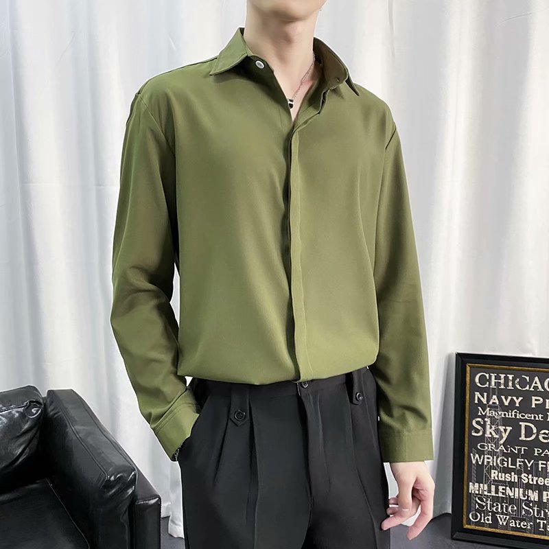 Minimalist Business Casual Long-Sleeve Shirt
