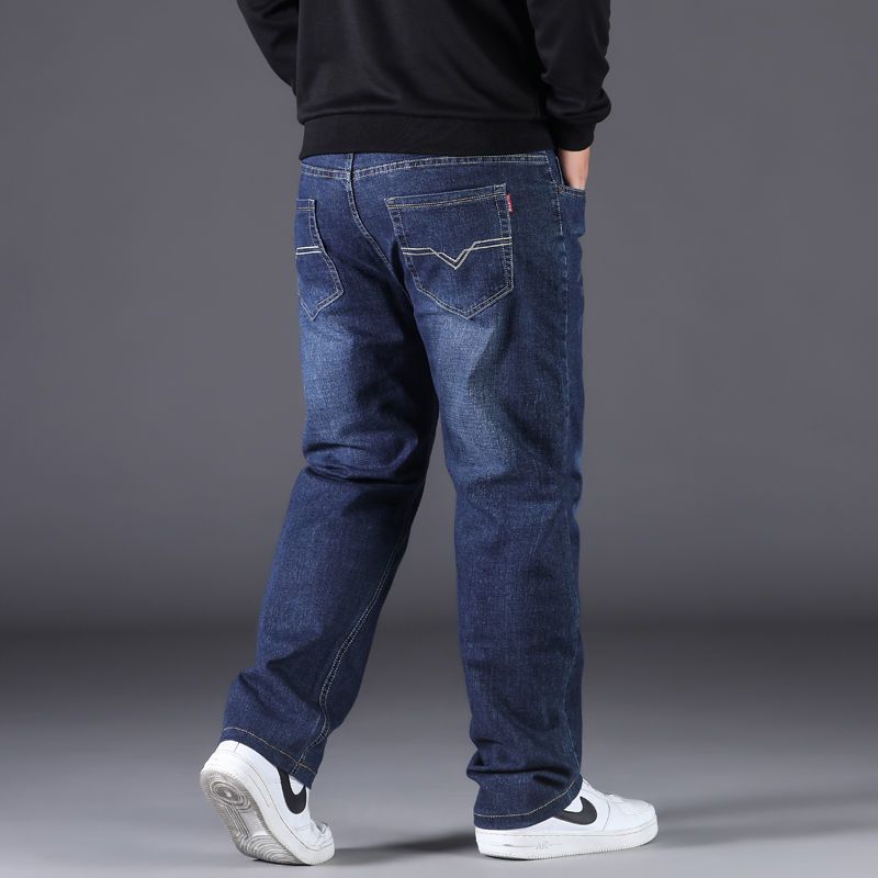 Men’s High-Stretch Relaxed Jeans