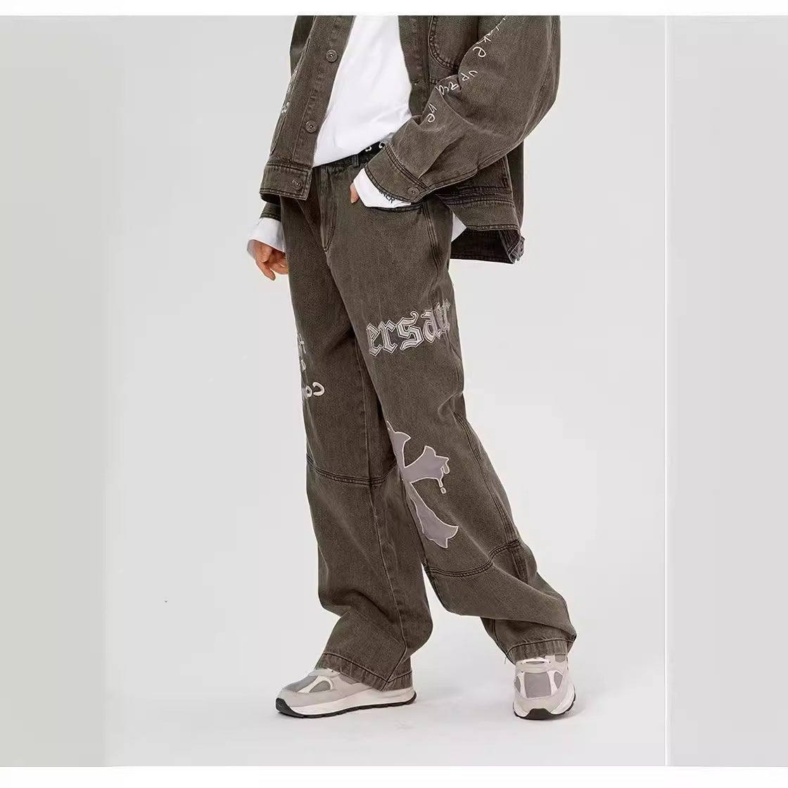 Retro Cross-Patch Baggy Jeans