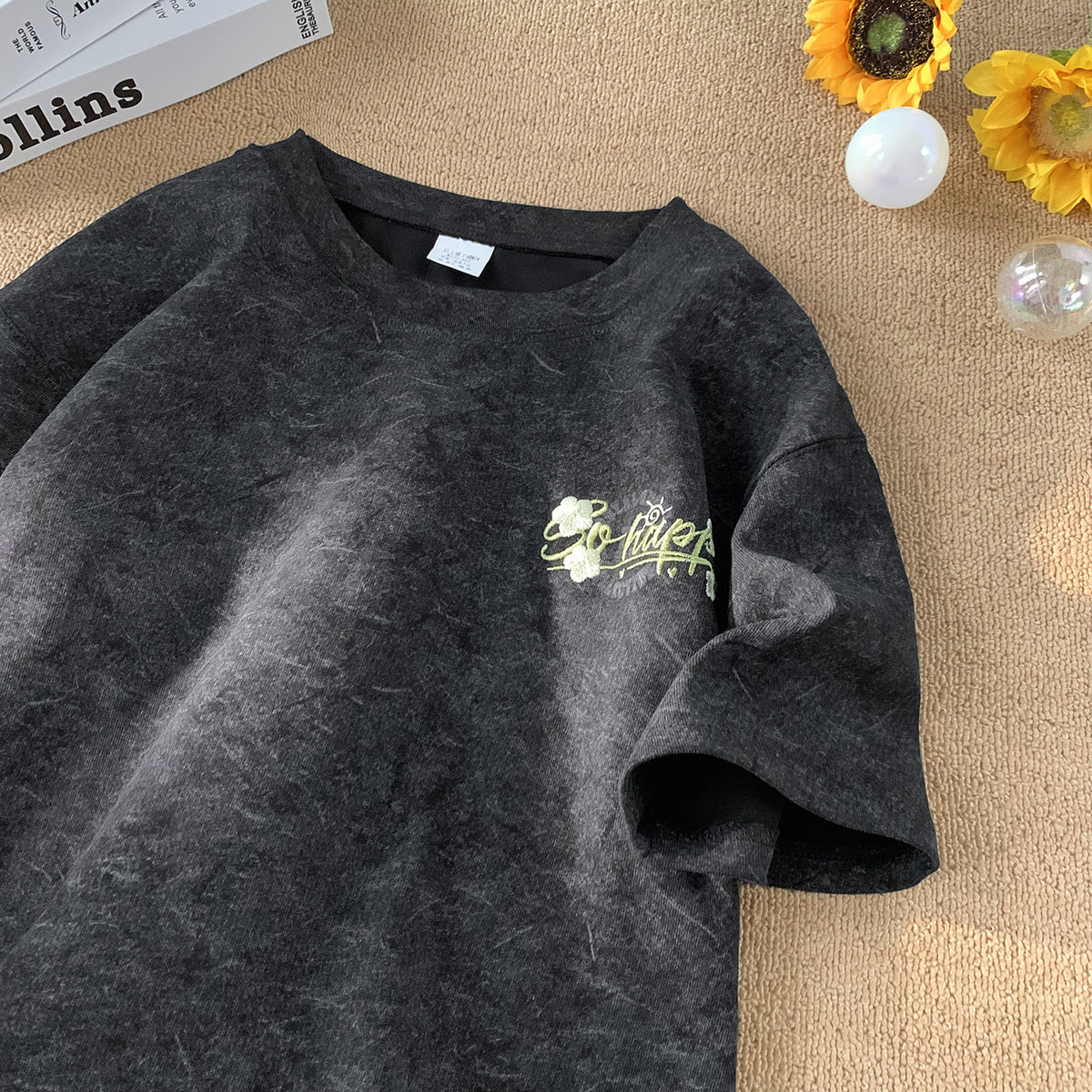 Embroidered Loose-Fit T-shirt