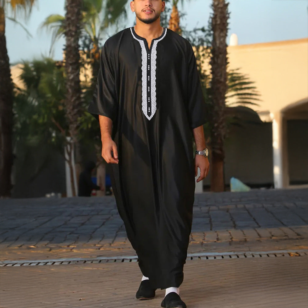 Men’s Embroidered Arab Thobe