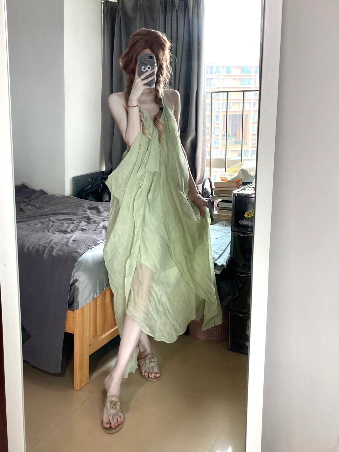 Green Backless Halter Maxi Dress