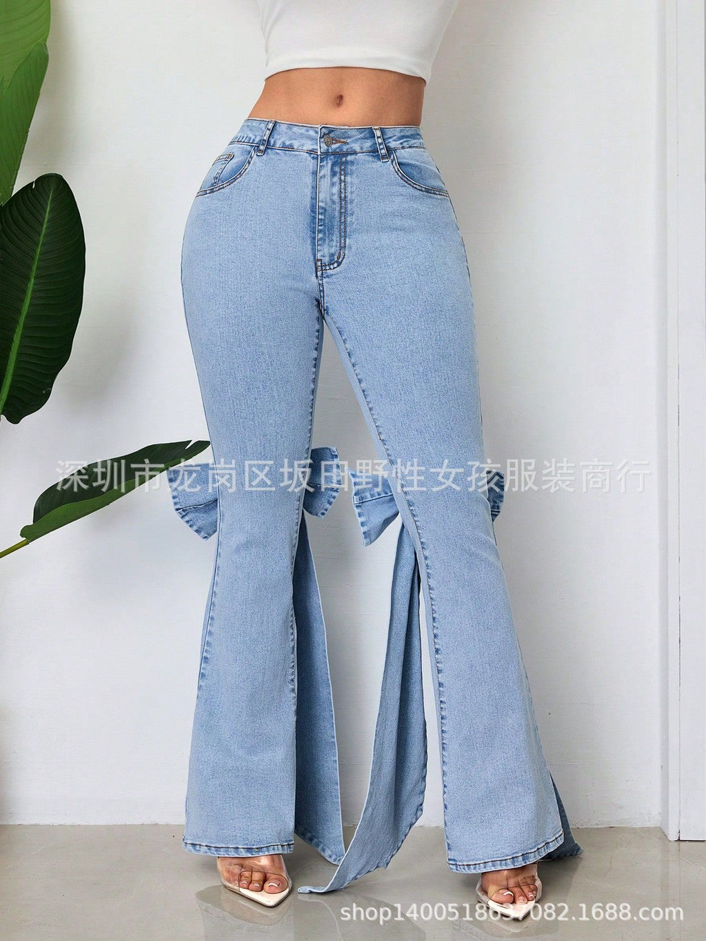 3D Bow Flared Jeans