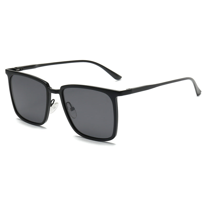 Fashionable Square Frame Sunglasses