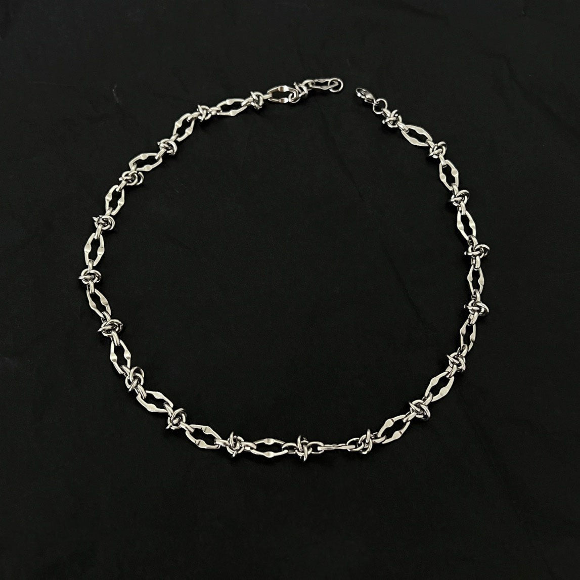 Barbed Knot Streetwear Chain