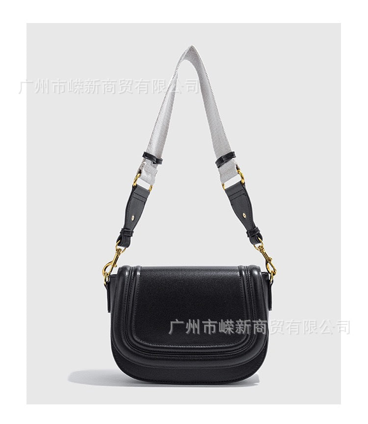Contrast Canvas Saddle Bag