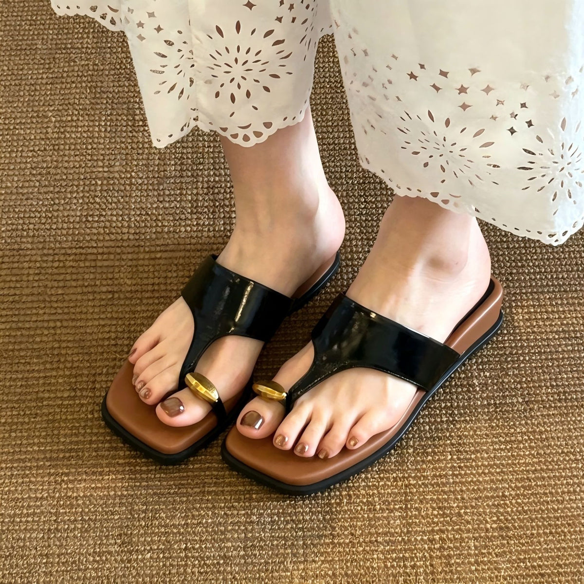 Metal-Buckle Platform Slides