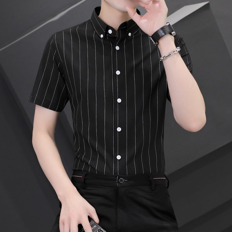 Men's Short-Sleeved Ice Silk Shirt.