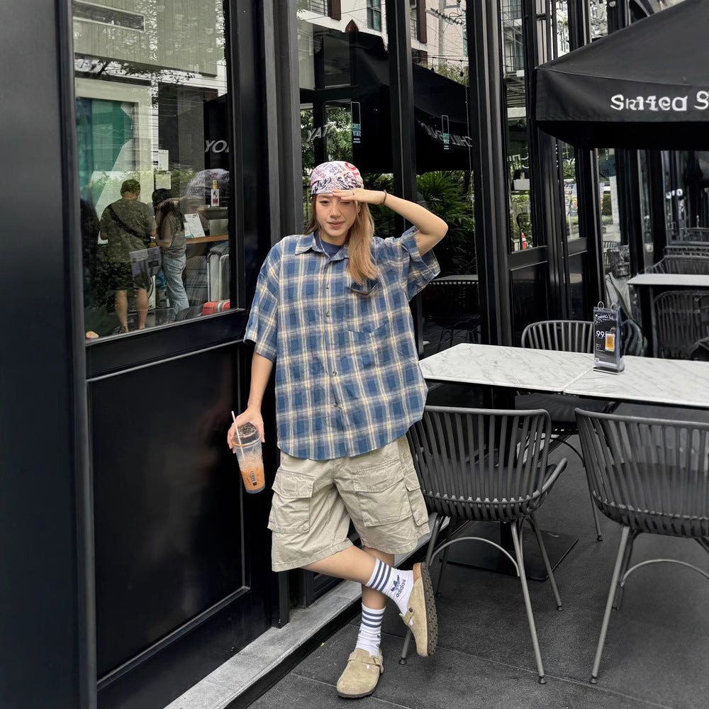 Loose-Fit Multi-Pocket Cargo Shorts