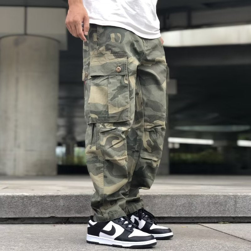 Classic Straight-Leg Cargo Trousers