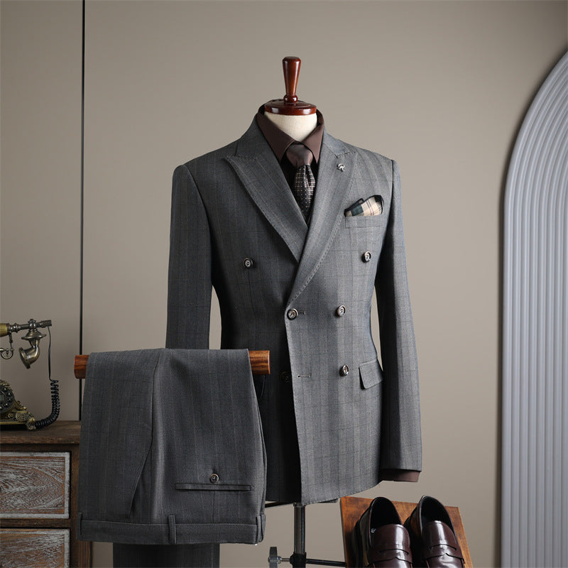 Men's casual suit set.