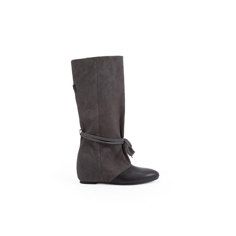 Pointed-Toe Strap Boots