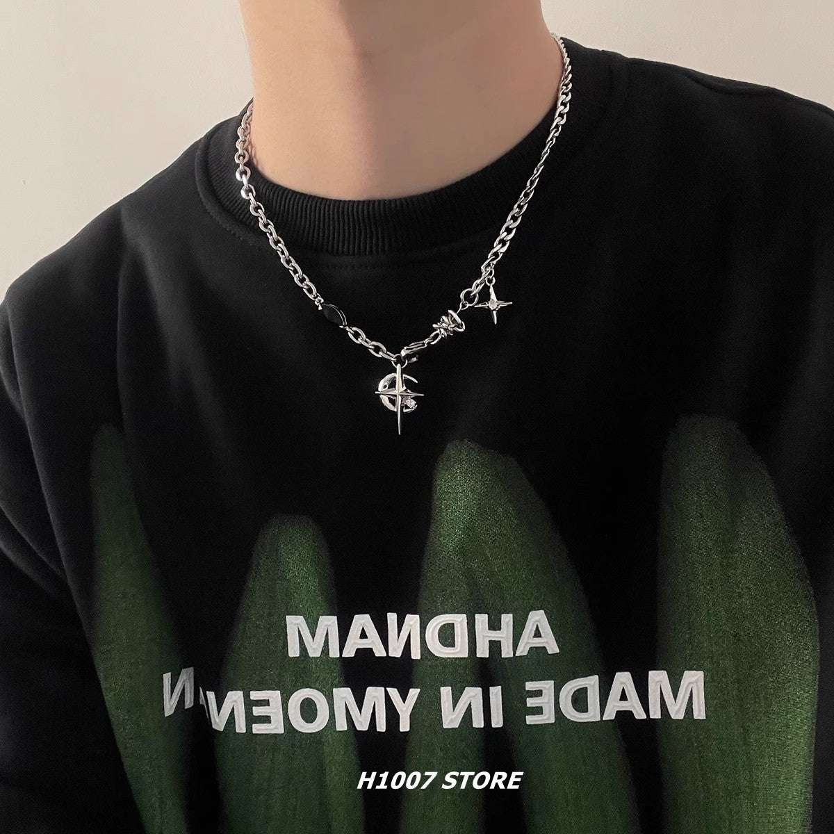 Titanium steel necklace, black gemstone mangxing, European and American hip-hop street necklace, boys' niche design, high-end clavicle chain