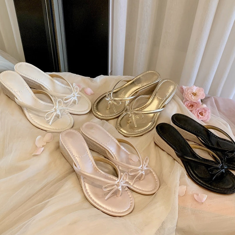 Bow Wedge Flip-Flops