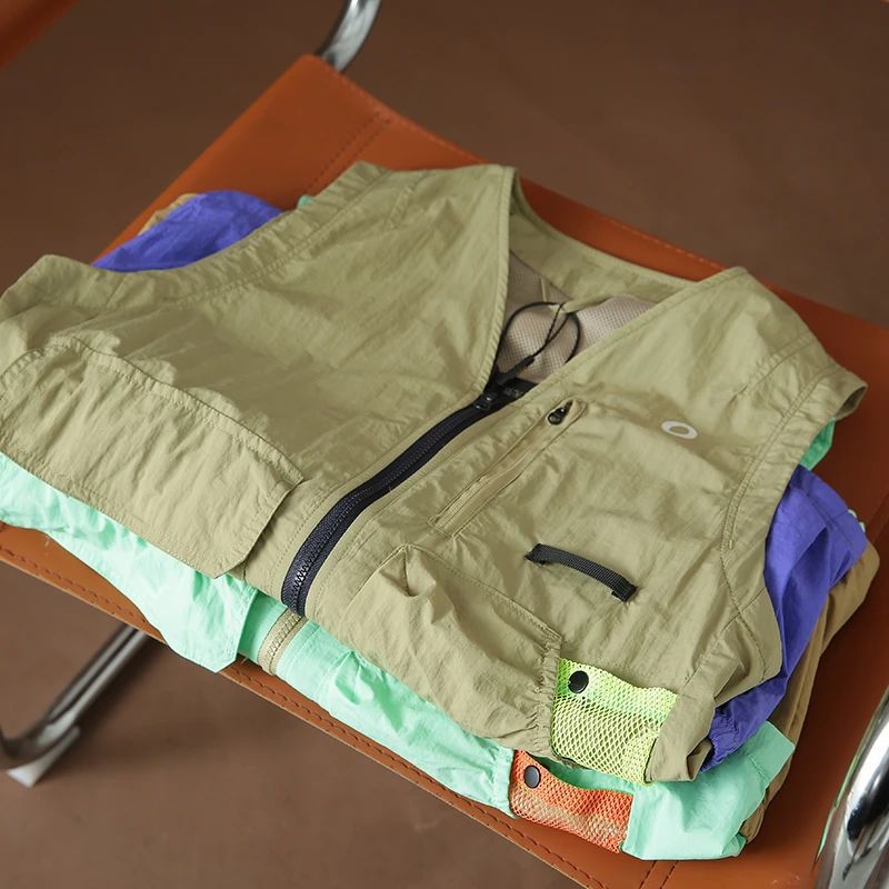 Multi Pocket Tech Utility Vest