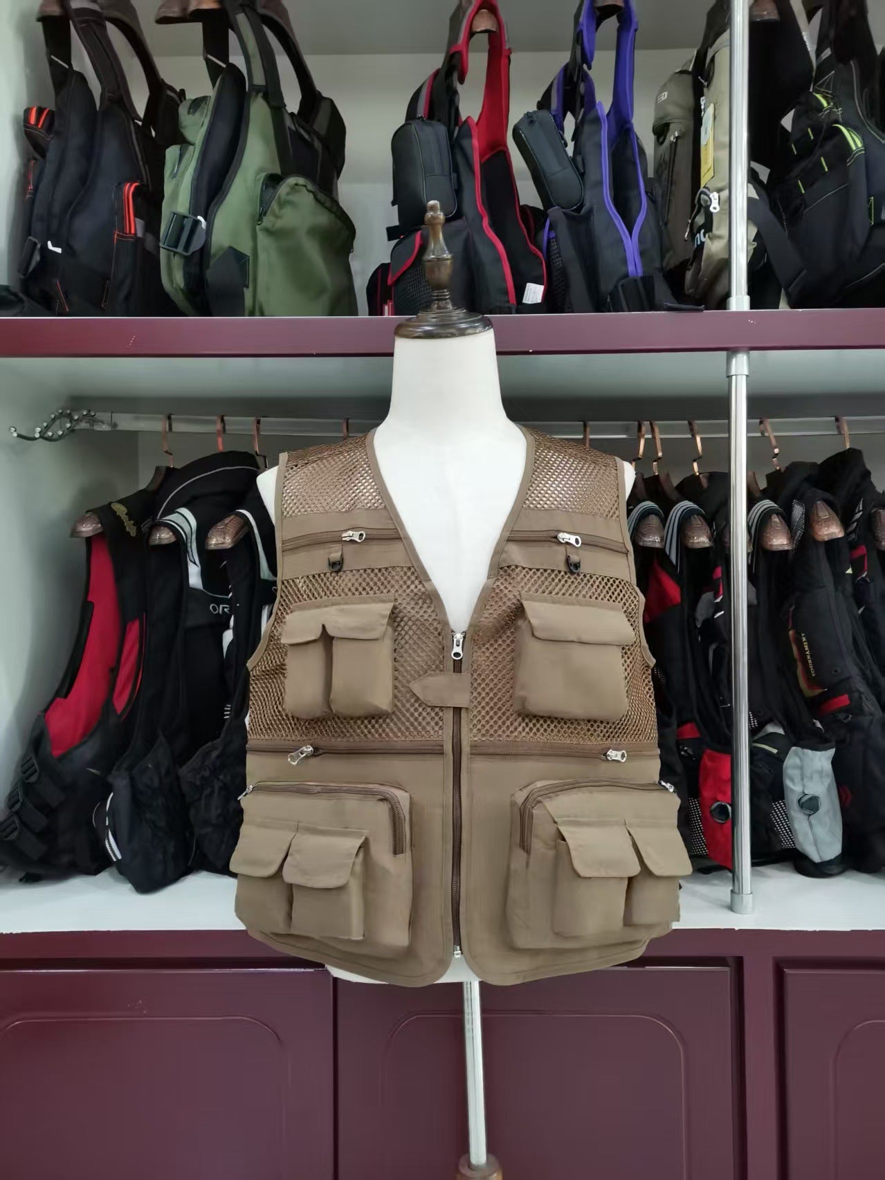 Multi-Pocket Utility Mesh Vest