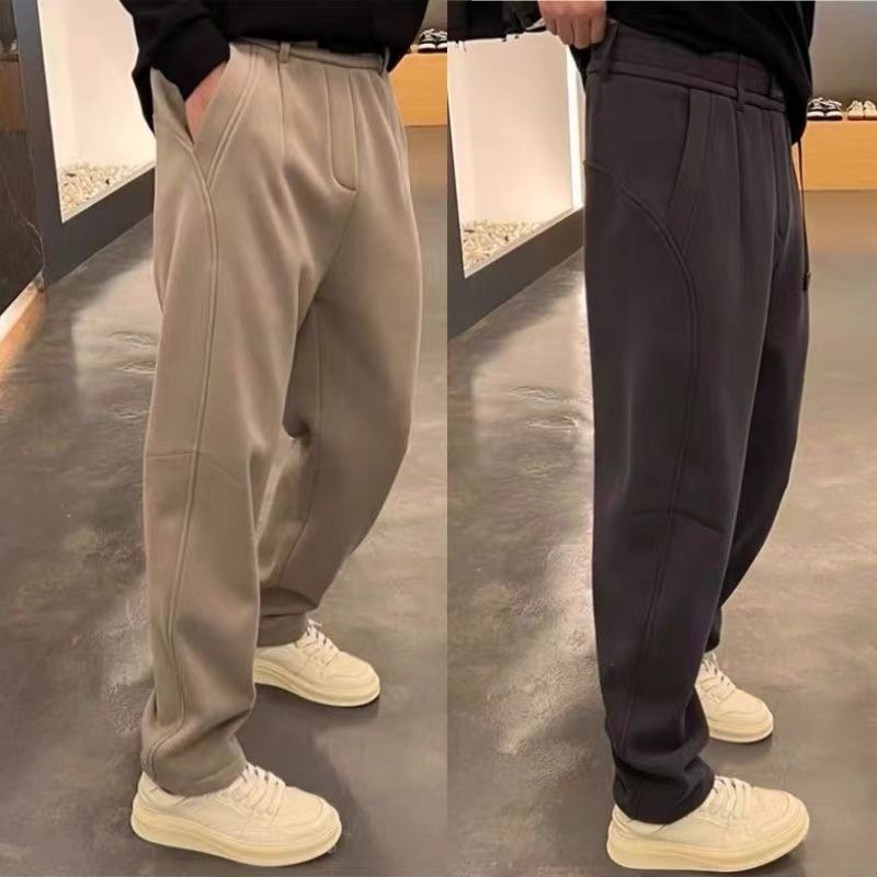 3D Sculpted Tapered Sweatpants