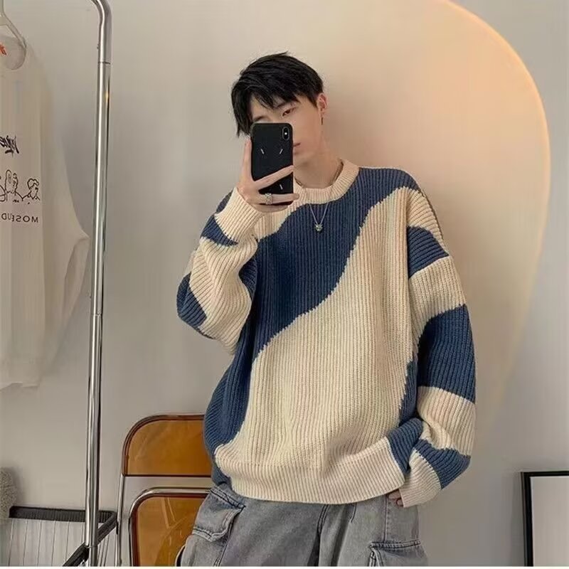 Abstract Wave Oversized Knit