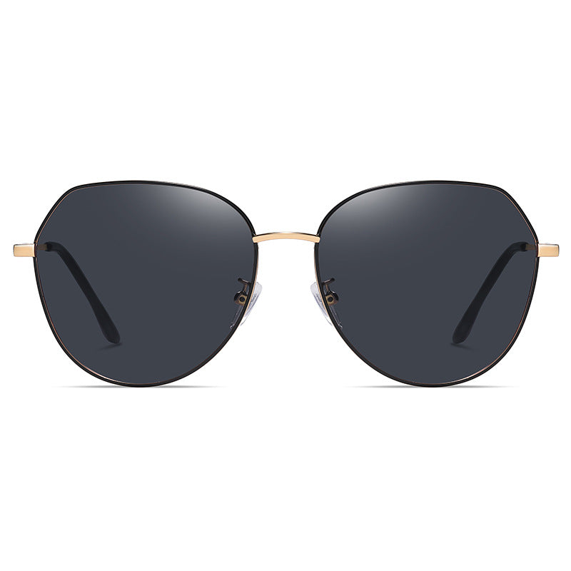 Trendy Women's Polarized Shades