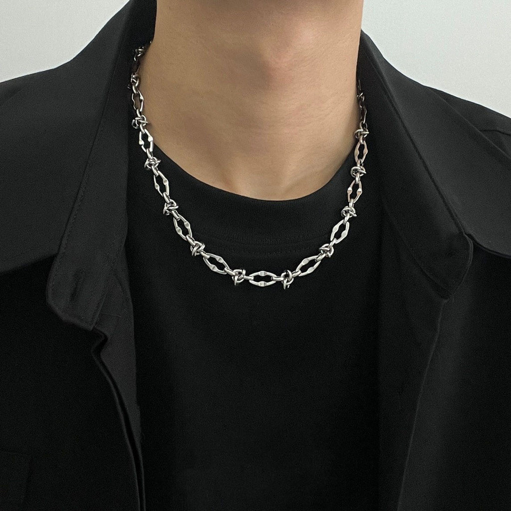 Barbed Knot Streetwear Chain