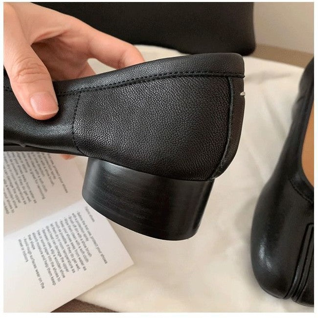 Pleated Split-Toe Shoes