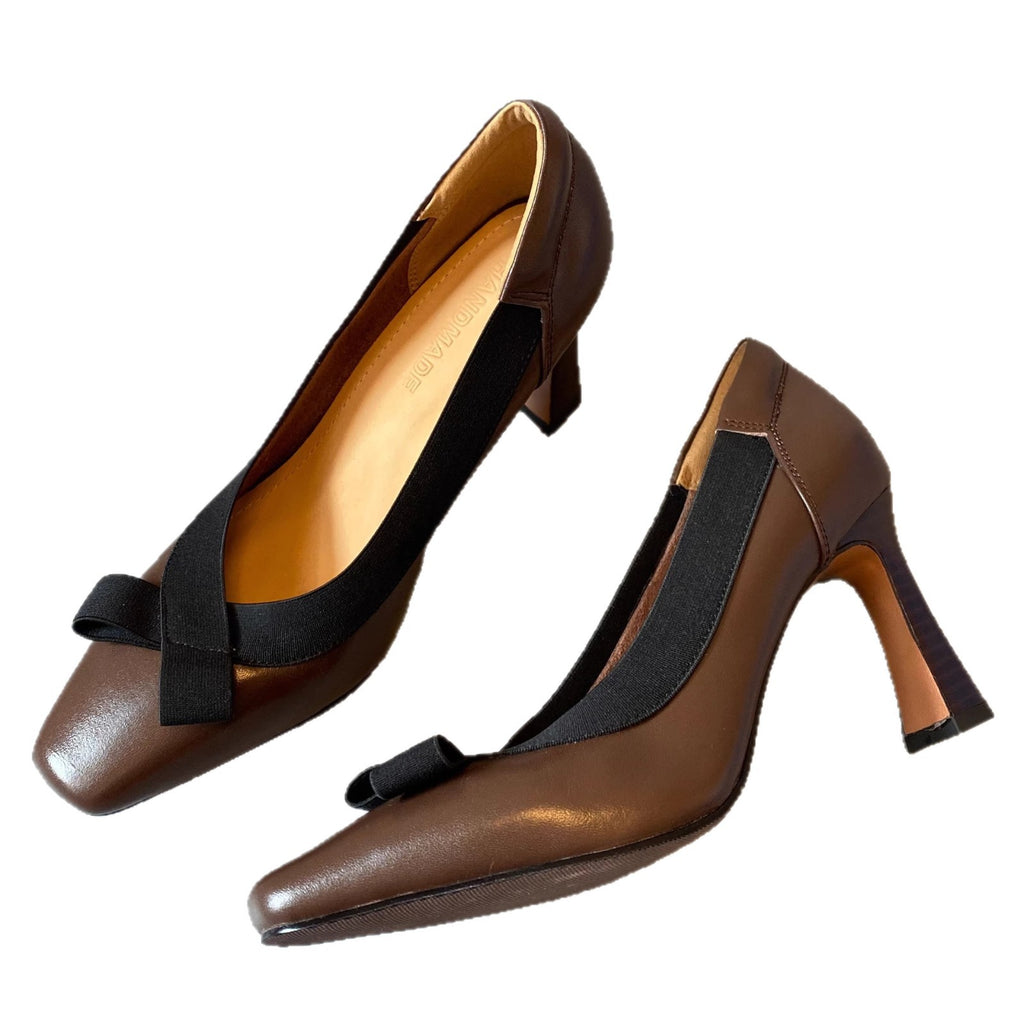 Square-Toe Bow Pumps